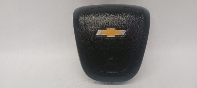 13-'20 CHEVROLET TRAX driver steering wheel Air Bag black OEM