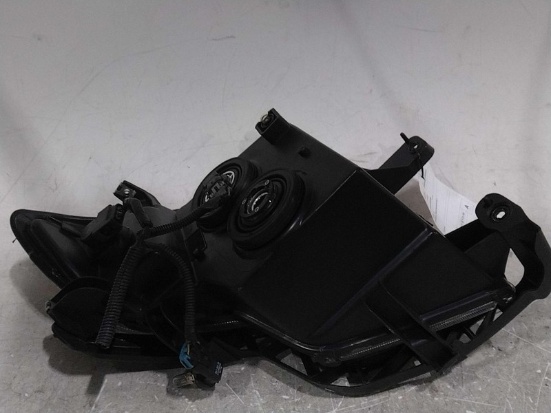 2007 Ford Edge Left Headlight Assembly Silver 303211 227K Miles Used