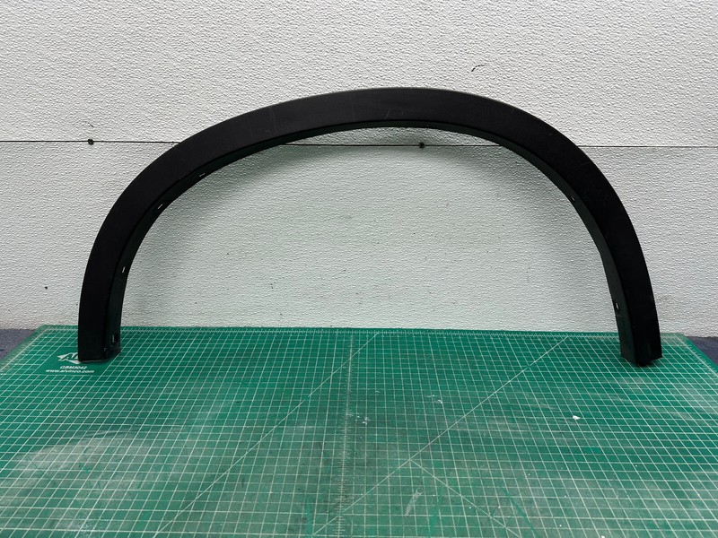 16-22 BMW X1 F48 REAR RIGHT SIDE FENDER FLARE WHEEL ARCH TRIM COVER OEM