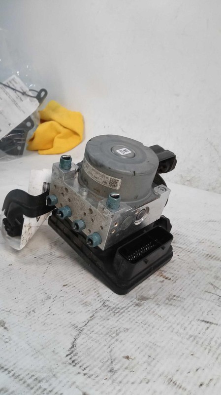 2016 BMW 320I ABS Pump & Motor Assembly OEM 146K Miles White NJ25-18288-455798