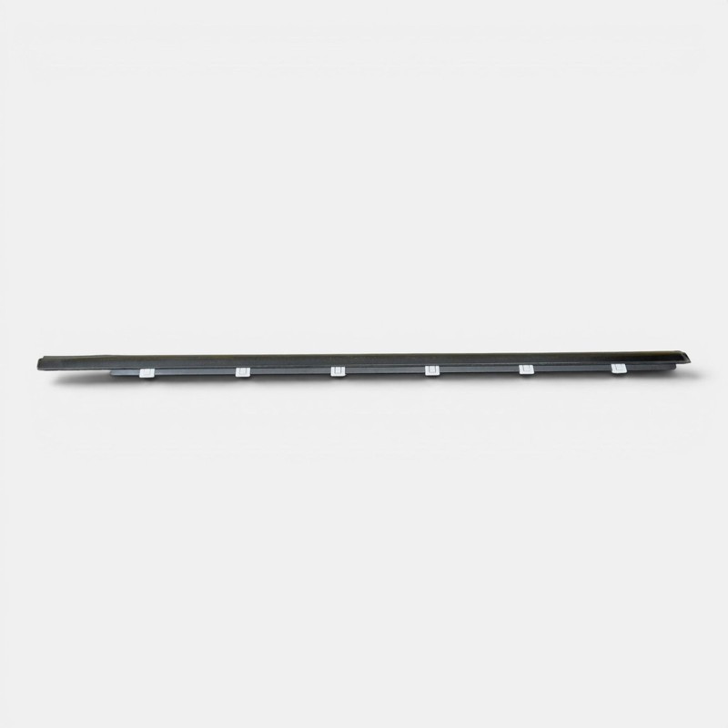 2022-2026 KIA EV6 Front Right Side Door Window Belt Molding Trim Oem 82220cv000