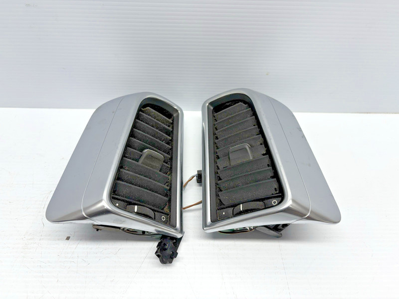 2010-2016 PORSCHE PANAMERA LEFT & RIGHT SIDE B PILLAR AC AIR VENT GRILLE OEM