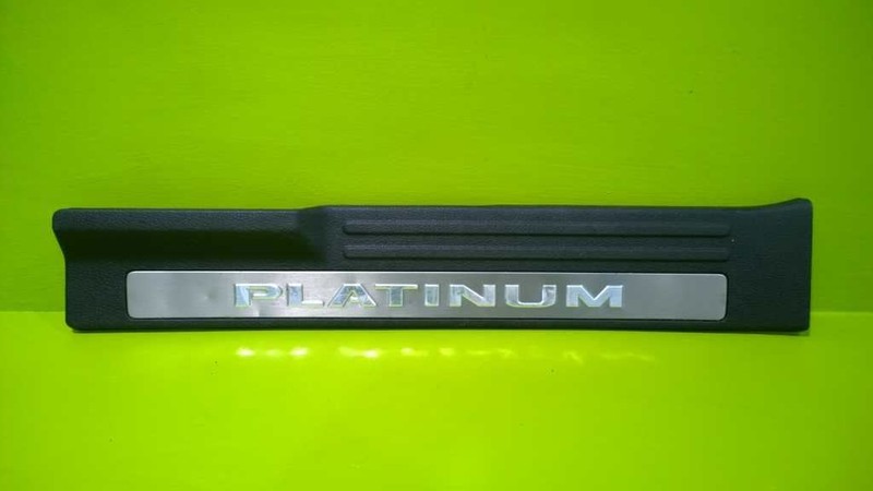 07 08 09 10 11 12 13 14 15 EXPEDITION RIGHT FRONT DOOR SCUFF SILL PLATE 3102-79