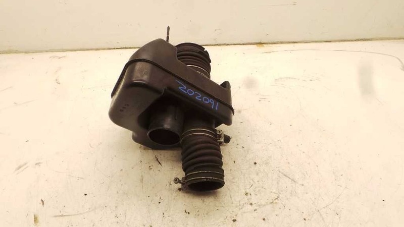 2000 LEXUS ES300 3.0L 6CYL AIR CLEANER RESONATOR TUBE ASSEMBLY