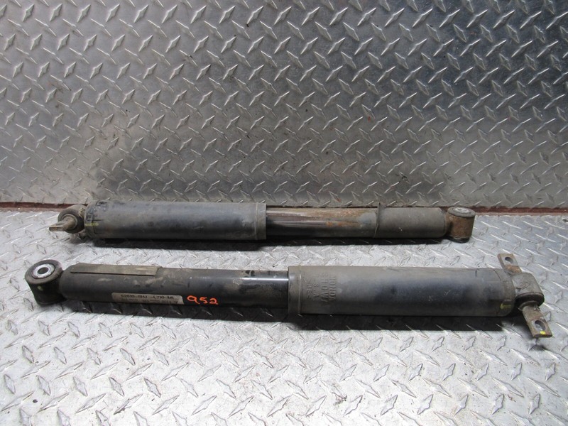 2009 HONDA ODYSSEY STRUT SHOCK ABSOBERS SET52610-SHJ-L710-M1