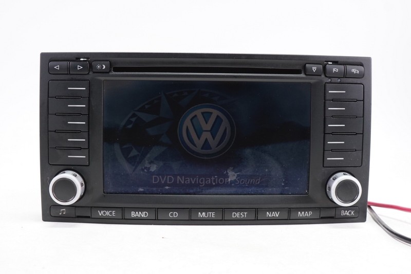 VOLKSWAGEN TOUAREGRadio Navigation Unit AM-FM Tuner CD OEM 2005 - 2007