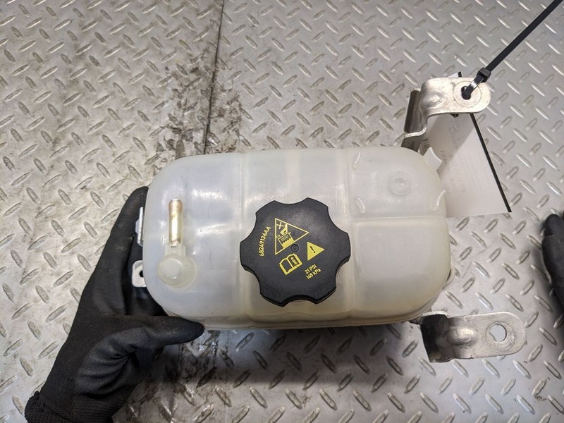 Coolant Reservoir Fits 18-23 WRANGLER 1162786