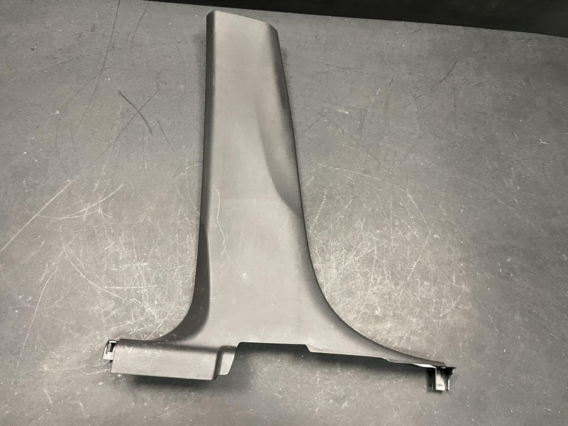 Center Left B Pillar Lower Trim Panel 2018 Buick Encore 42694928 2013 - 2020 X