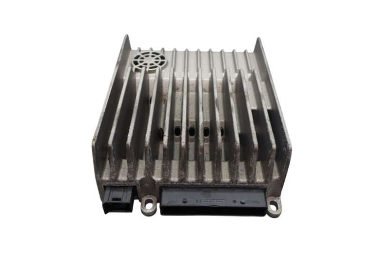 08-17 Mercedes R172 SLK350 C350 Amplifier Amp Harman/Becker 1729006700 OEM