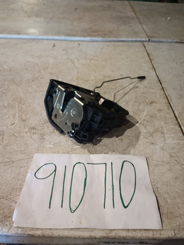 04-10 BMW 525i 530i E60 Rear Left Driver Side Door Lock Motor Actuator 7167075