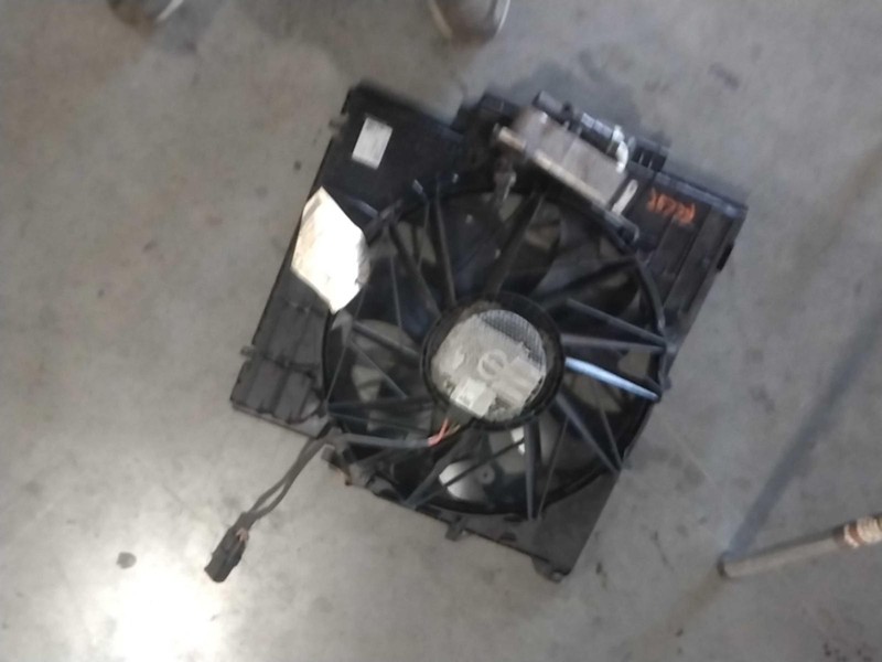 2017 BMW X3 Engine Cooling Fan Motor OEM 17427560877 128K Miles White