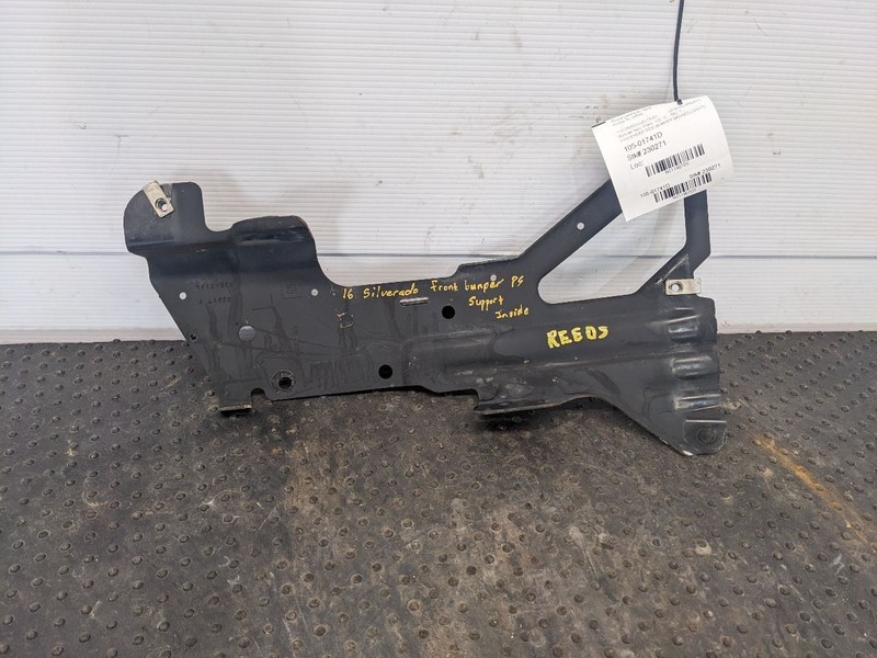 Bumper Bracket 2016-2018 Chevrolet Silverado 1500 Front Pass Inner Outer 1190703