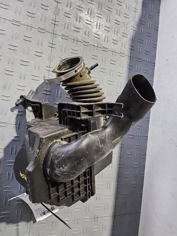 2013-2016 Ford Escape Air Cleaner Intake Box Assembly 2.5L