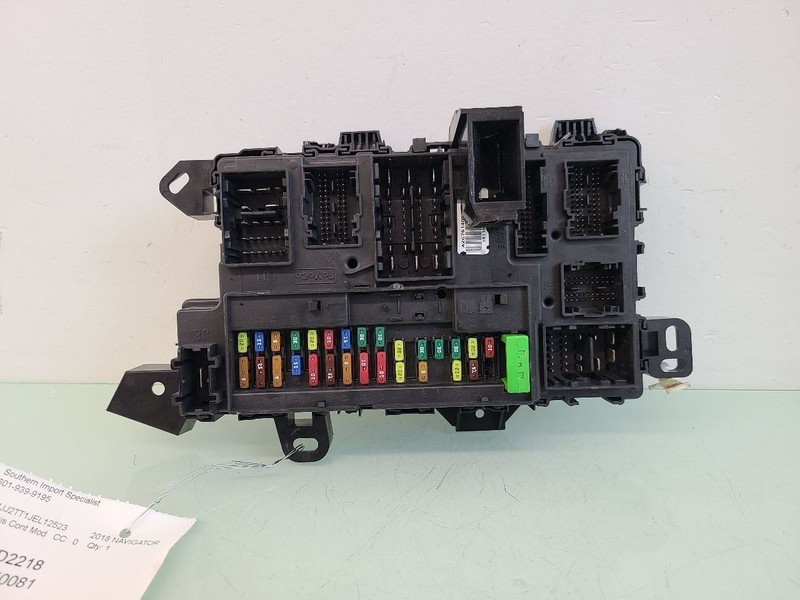 FUSE RELAY JUNCTION BOX BLOCK MODULE FITS 2018 NAVIGATOR 582846