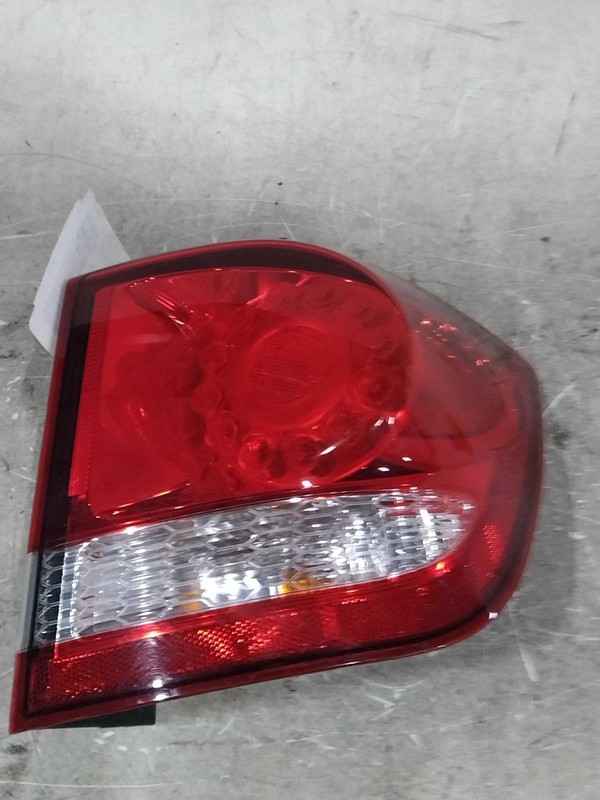 2016 Dodge Journey Right Tail Light Assembly Black OEM 157405 Used 142K Miles