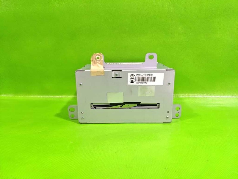 08-13 CTS FACTORY RADIO RECEIVER W/NAVIGATION OEM 4253-3