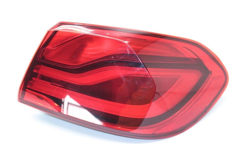 15-17 BMW M4 Passenger Right Rear Tail Light Assembly 63218496526