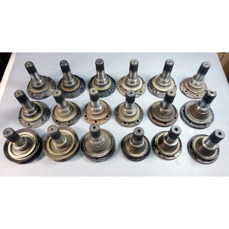 BMW E30 E39 Mixed Lot of 18 Rear Differential Output Flanges OEM
