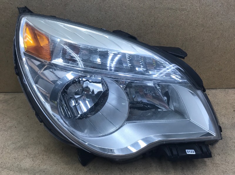 2010 2011 20122015 CHEVROLET EQUINOX LS LT Front Headlight Right RH Side OEM