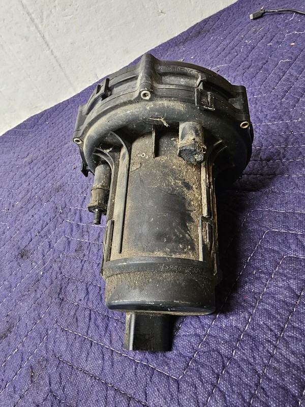 Audi TT MK1 Quattro Coupe Air Injection Pump 1.8L 225HP 078906601D Fits 00-06