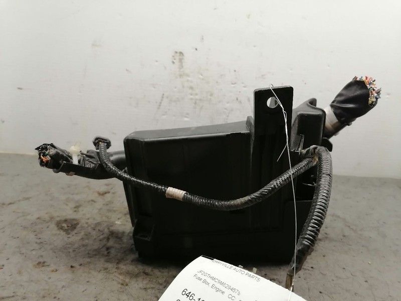 Fuse Box Engine Left Hand Engine Compartment Fits 21-22 XV CROSSTREK 1580795