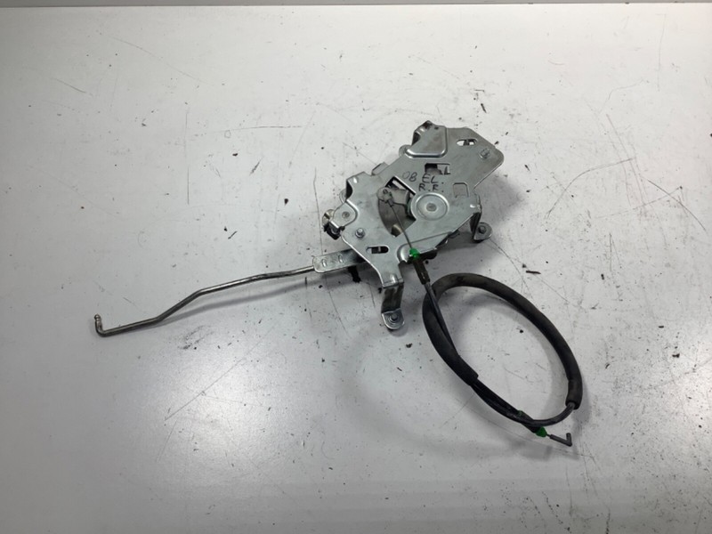 03-011 Honda Element Right Rear Access Panel Control Assembly 72622-SCV-A01 OEM