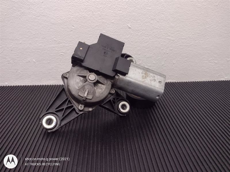 04-09 Cadillac SRX Rear Windshield Wiper Motor OEM 25805170