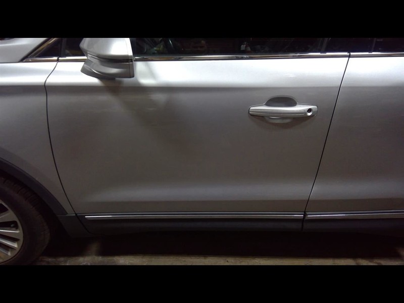 Driver Left Front Door Electric Fits 15-19 MKC 1704827