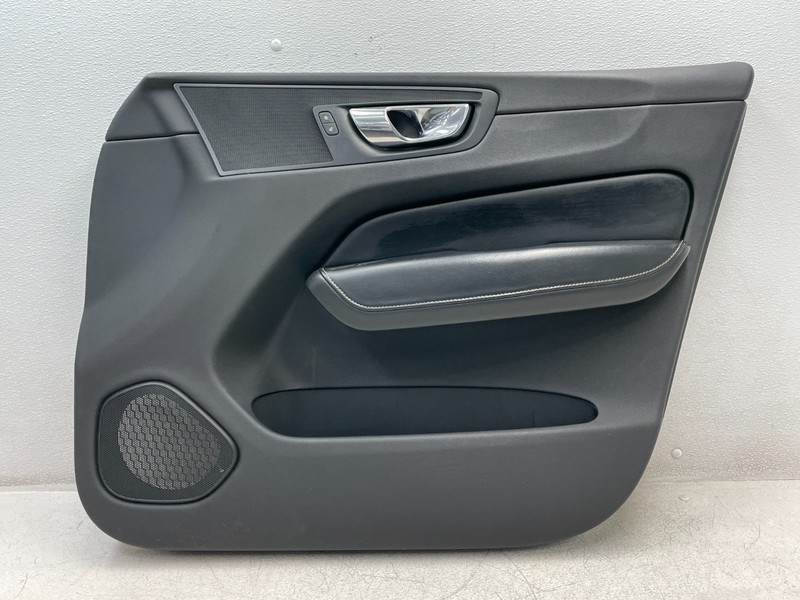 2018-2022 Volvo XC60 Front Right Passenger Interior Door Cover Panel 1603 OEM