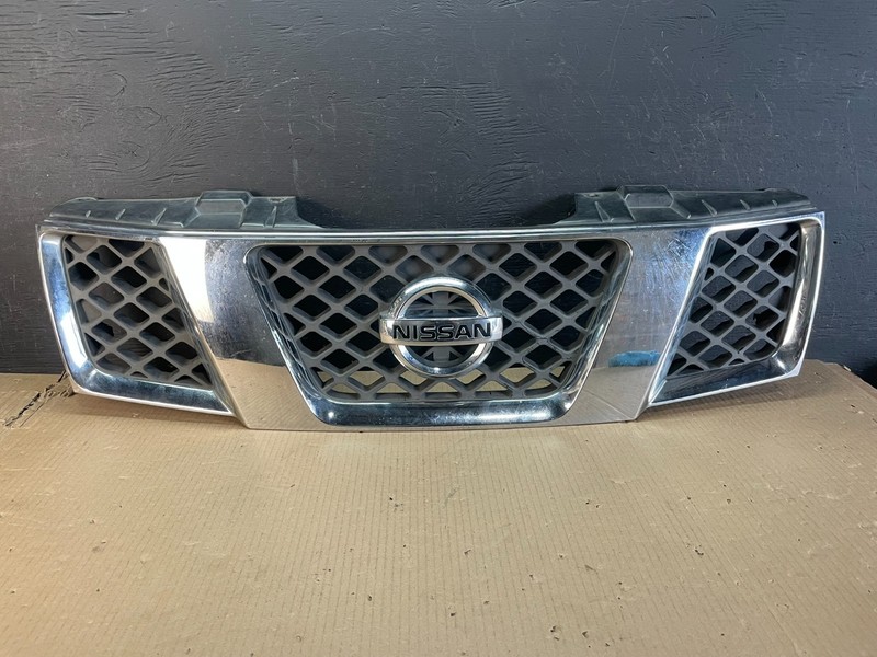 2005 - 2007 Nissan Pathfinder Front Upper Grill Grille Aftermarket AE3670 DG
