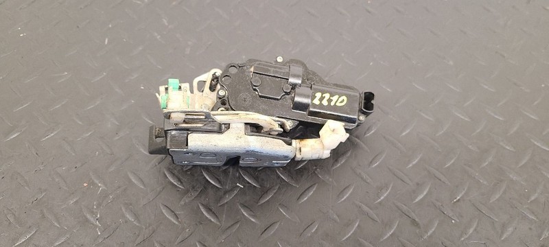 99-05 Ford F350SD Crew Cab Rear Right Door Lock Actuator OEM F81Z-2626412-AA
