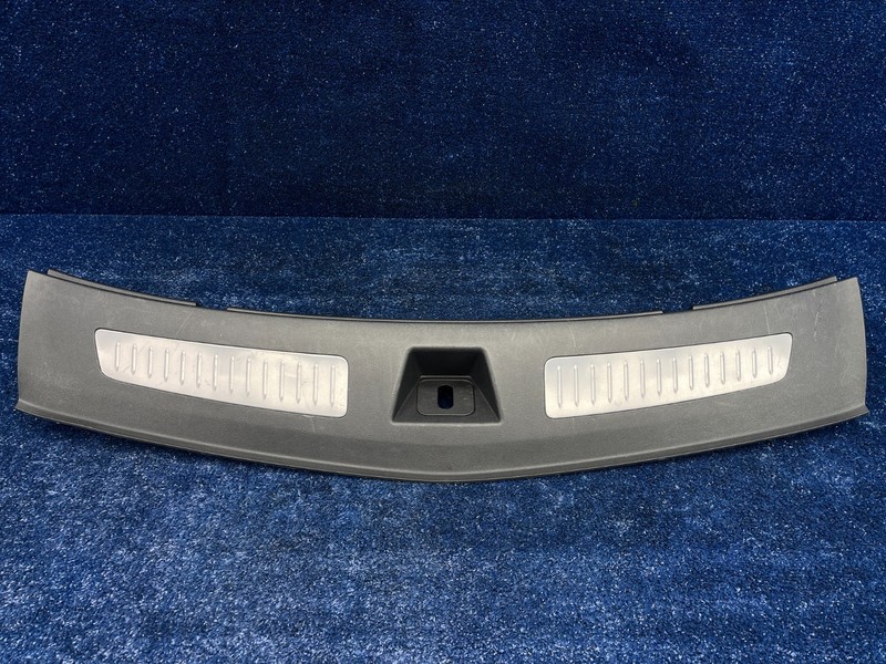 2017-2019 Cadillac XT5 Rear Trunk Sill Scuff Plate Trim Cover AWD OEM 23507097