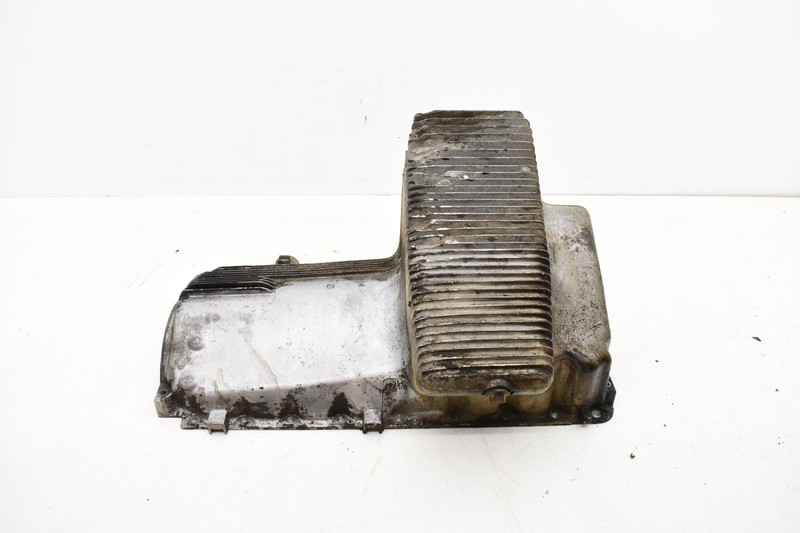 1983 Porsche 944 M44 2.5L Engine Oil Pan Assembly 9441012016R OEM DAMAGE KW60