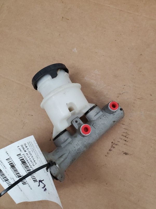 Brake Master Cylinder 4 Cylinder Mfi Fits 90-92 ISUZU PUP (PICKUP) 294696