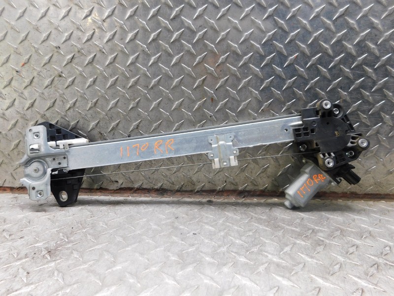 2007-2011 HONDA CR-V RIGHT PASSENGER REAR DOOR WINDOW REGULATOR ASSY W/ MOTOR