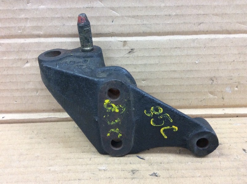 84 85 86 87 Honda CRX Civic Engine Motor Mounting Bracket Timing Side Used OEM