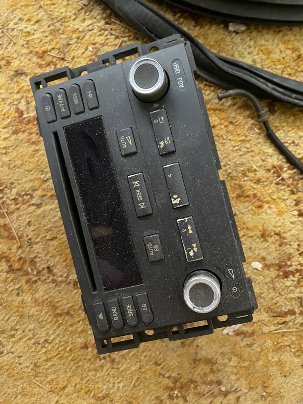 05-06 CHEVROLET COBALT PURSUIT OEM RADIO STEREO CD PLAYER 15272189