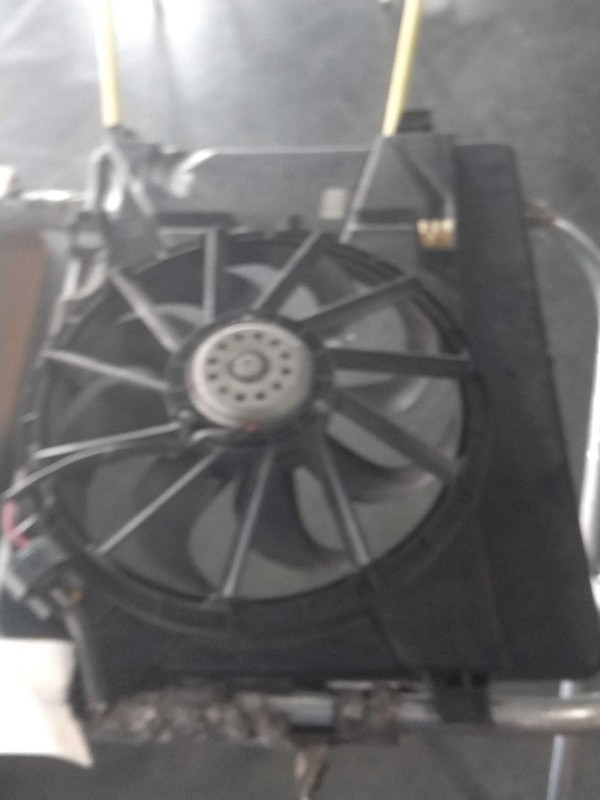 2015 Buick Encore Engine Cooling Fan Motor OEM 95301357 84K Miles Silver