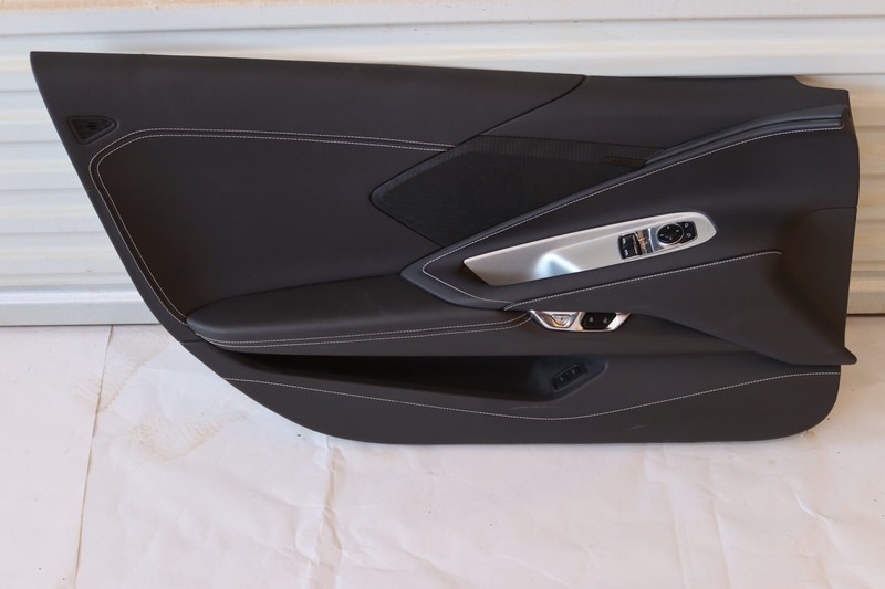 2021-2024 CHEVY CORVETTE FRONT LEFT DRIVER SIDE DOOR PANEL TRIM COVER OEM
