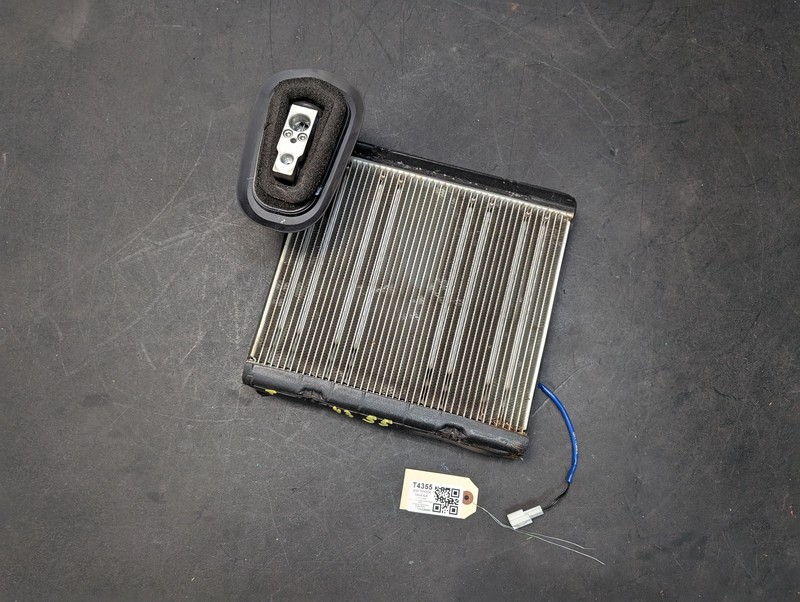 A/C Evaporator Core 2020 Toyota RAV4 88501-06410 2019 2021 2022 2023 2024