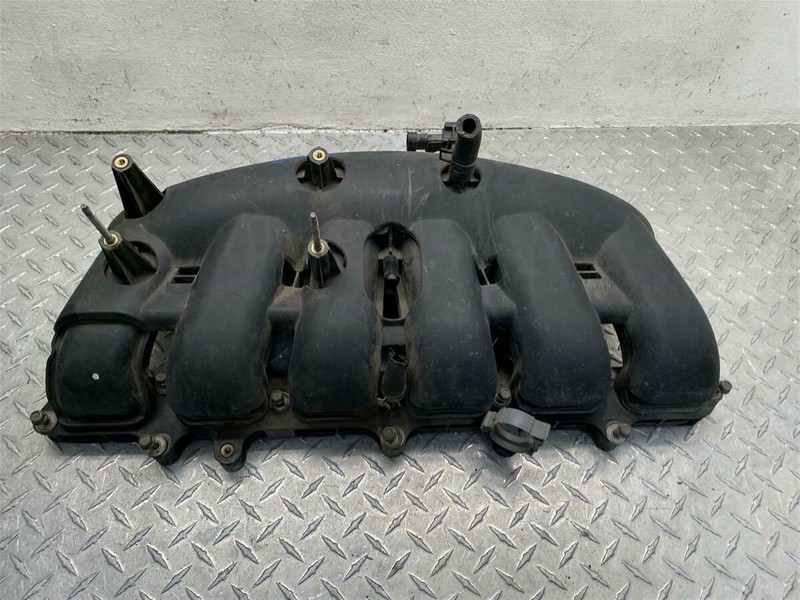 2002-2007 GMC ENVOY 4.2L 6CYLINDER AIR INTAKE MANIFOLD OEM 89017800