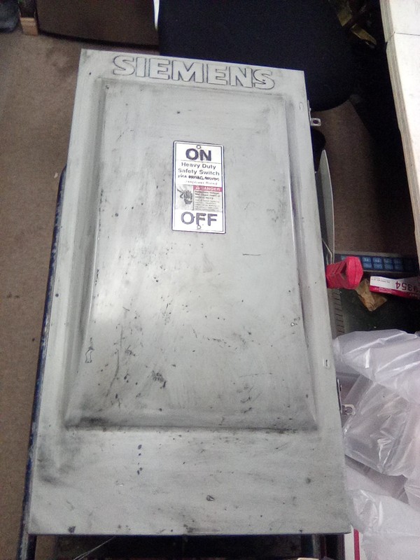 Siemens 200Amp Fusible Safety Switch
