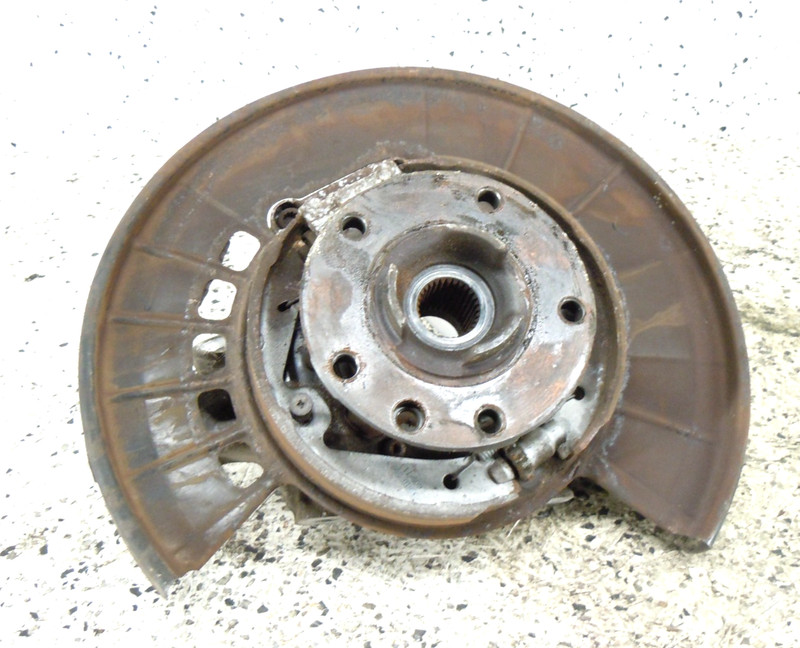 2011-2017 Volkswagen Touareg Rear Spindle Knuckle Hub Driver Left LH OEM