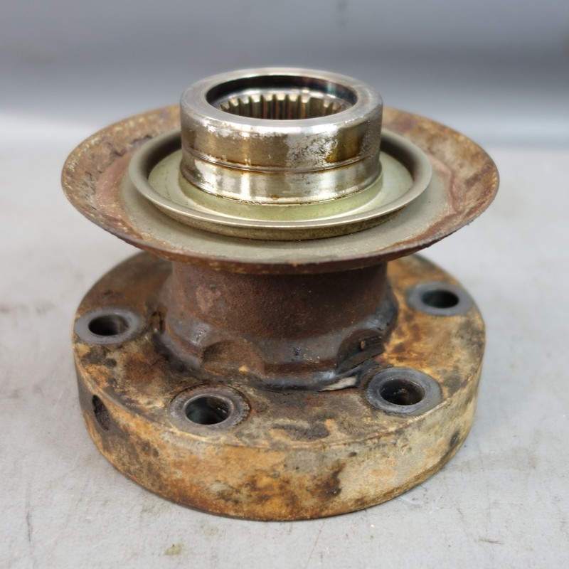 1997-2003 BMW E39 540i Rear Differential Input Inlet Flange for Auto Trans OEM