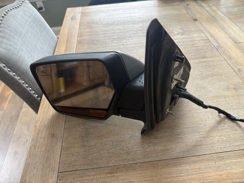 Mirror For 2007-2010 Ford Expedition DRIVER SIDE MIRRORSILVER