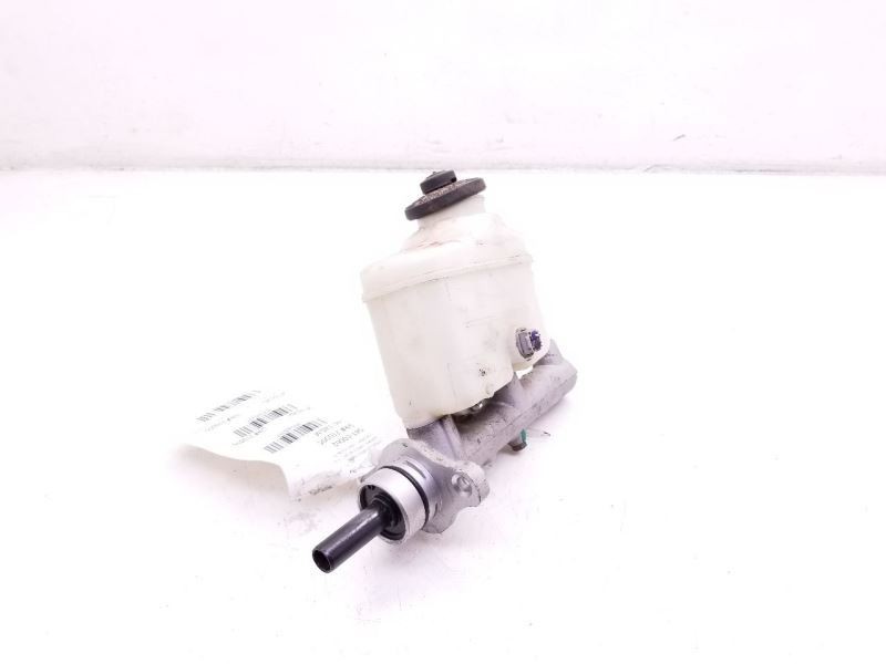 05-06 TOYOTA CAMRY 2.4L FWD BRAKE MASTER CYLINDER ASSEMBLY