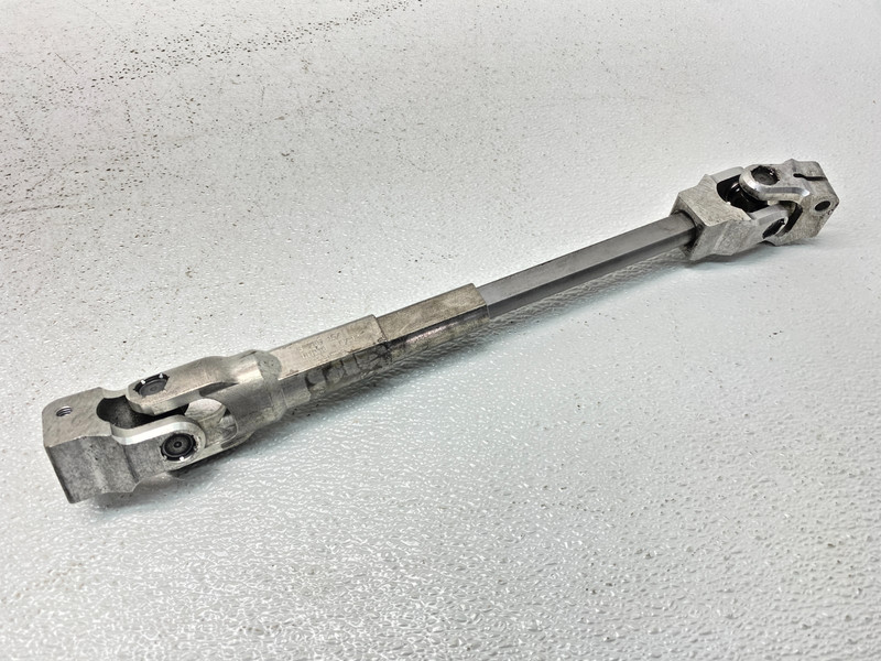 05-15 BMW E88 E92 1/3 Series Steering Column Shaft Lower U Joint Axle Link OEM ✅