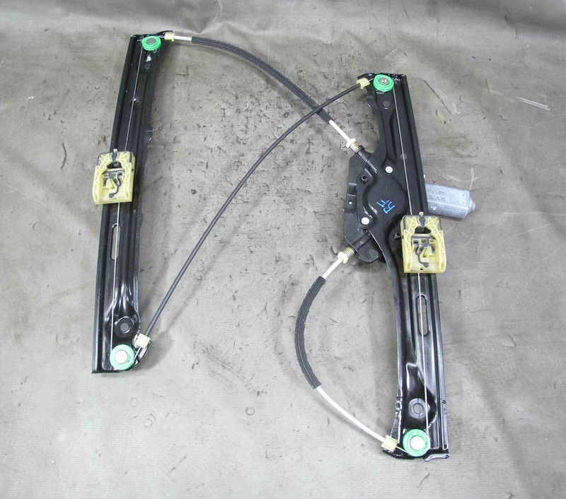 2014-2017 BMW F25 X3 F26 X4 Right Front Passeng Window Regualtor Lifter w Motor