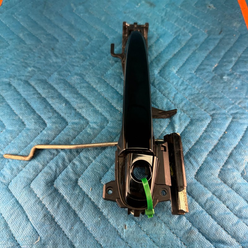 07-10 TOYOTA AVALON XL 3.5L DRIVER SIDE FRONT EXTERIOR DOOR HANDLEOEM