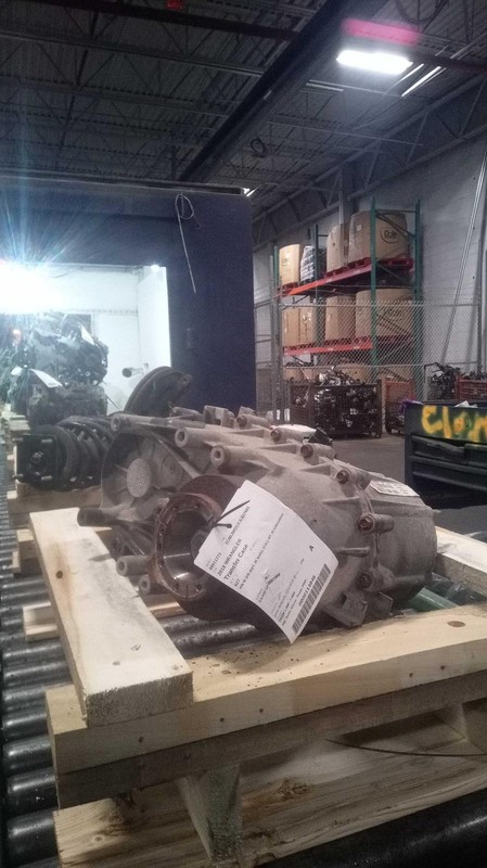 2018 Jeep Wrangler Transfer Case Assembly OEM 52853400AB 74000 Miles